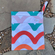 Load image into Gallery viewer, Wet Bag - Color Waves
